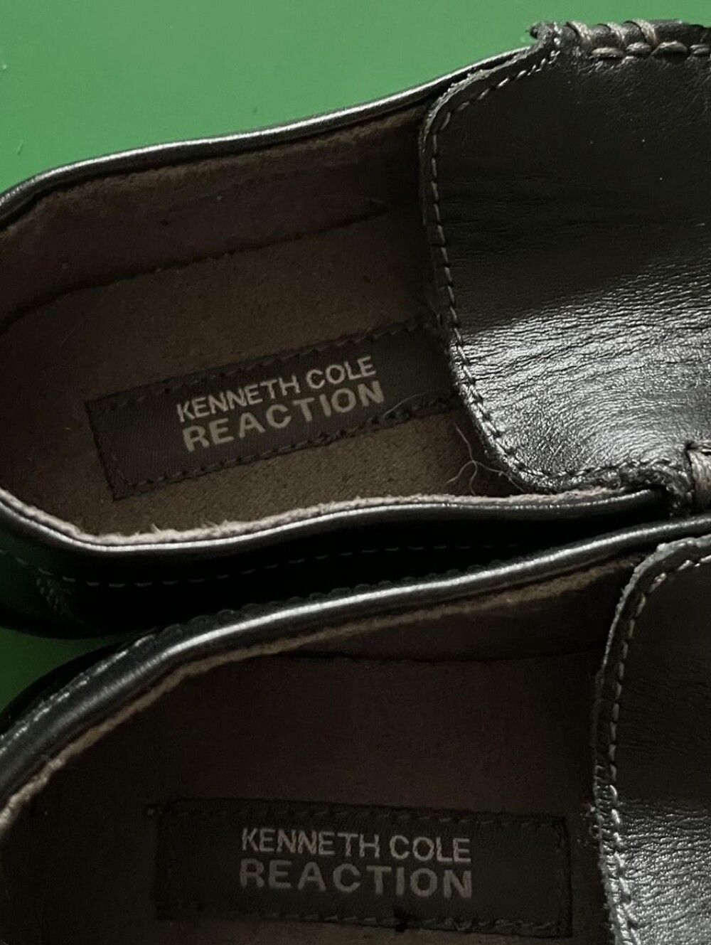 Boys Kenneth Cole Reaction Black Leather Slip-On Loafers Youth Size 13
